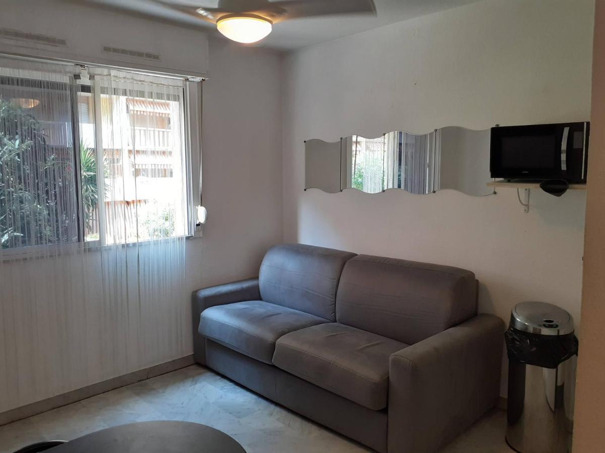 Studio Bord De Mer Nice Ouest Apartment Exterior foto
